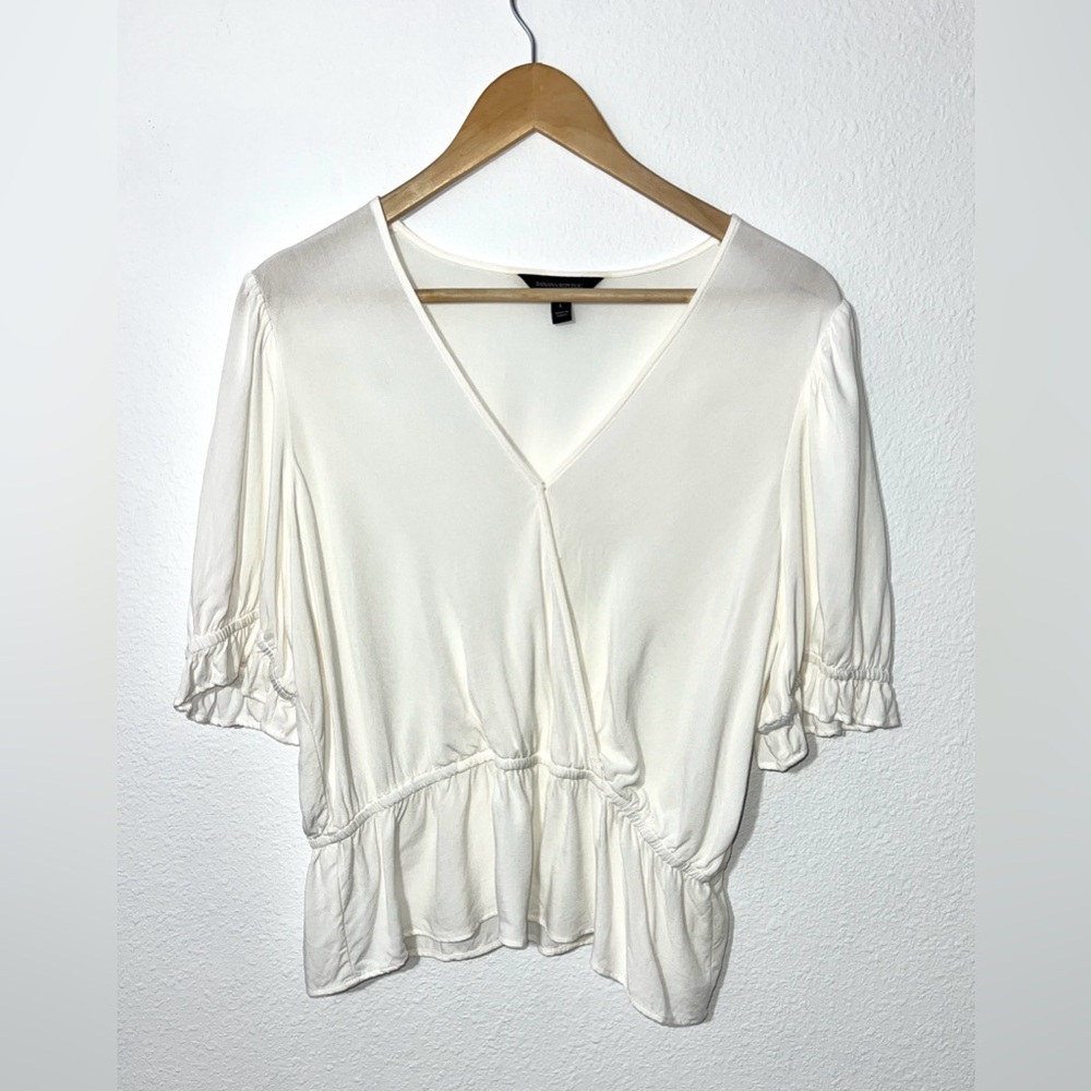 Women's White Banana Republic Cropped Blouse Large